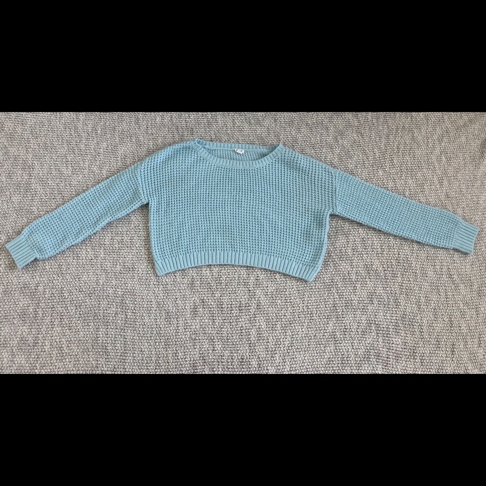 Blue knitted cropped sweater